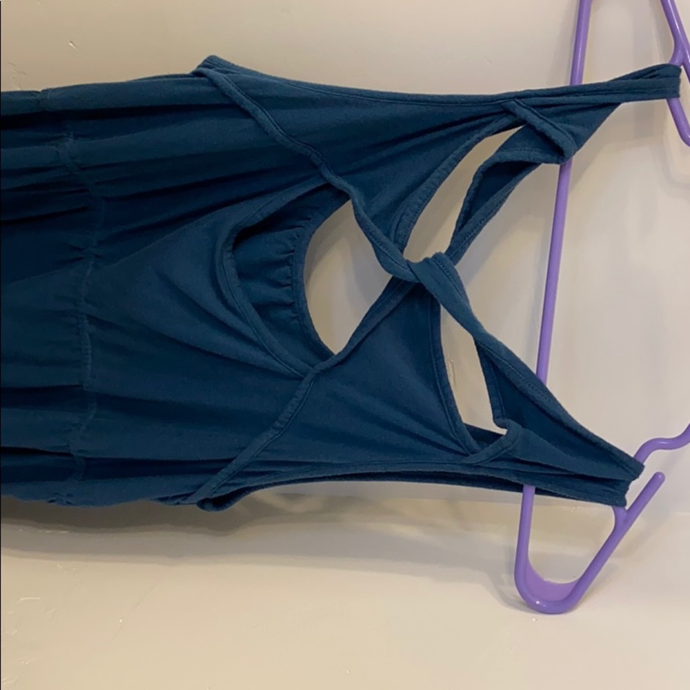 Dress - Picture 3 of 5